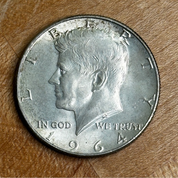 5 Rare Kennedy Half Dollars - 1964 - Picture 10 of 16